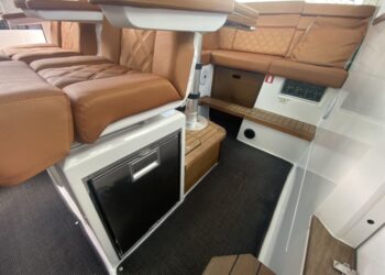 Axopar 37 Sports Cabin, GELERT 43