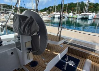 Moody Decksaloon 45, STELLAR J 53