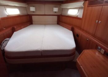 Moody Decksaloon 45, STELLAR J 56