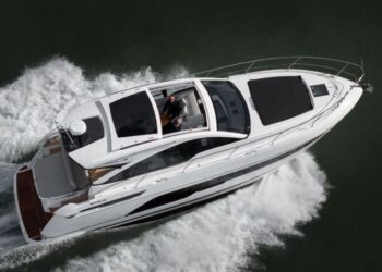 Fairline Targa 45 GT, TOJO 10