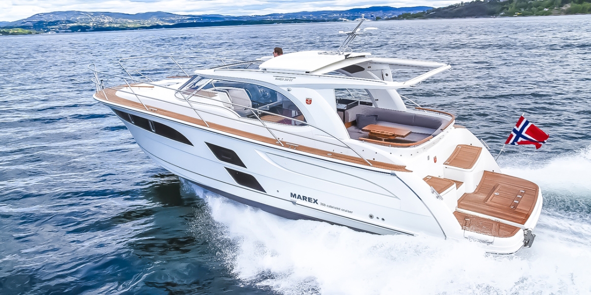 Marex 360 Cabriolet Cruiser, PLANE TO SEA 1 Main