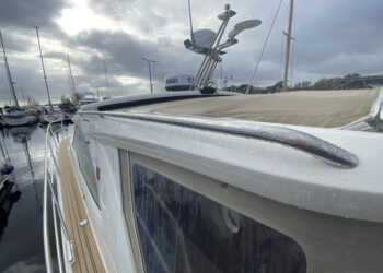 Marex 360 Cabriolet Cruiser, PLANE TO SEA 15