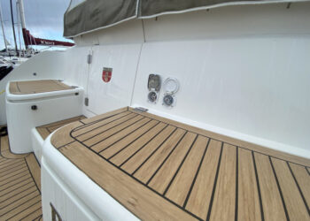 Marex 360 Cabriolet Cruiser, PLANE TO SEA 18