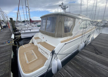 Marex 360 Cabriolet Cruiser, PLANE TO SEA 21