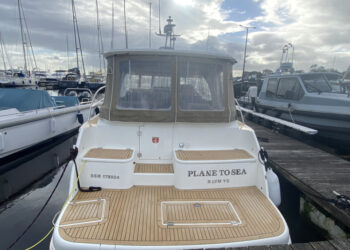 Marex 360 Cabriolet Cruiser, PLANE TO SEA 22