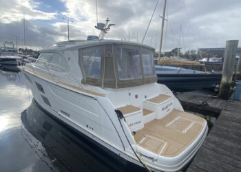 Marex 360 Cabriolet Cruiser, PLANE TO SEA 23