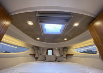 Marex 360 Cabriolet Cruiser, PLANE TO SEA 24