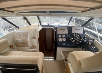 Marex 360 Cabriolet Cruiser, PLANE TO SEA 48