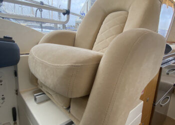 Marex 360 Cabriolet Cruiser, PLANE TO SEA 64