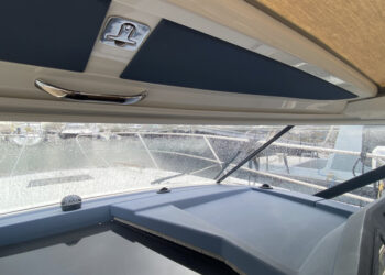 Marex 360 Cabriolet Cruiser, PLANE TO SEA 66