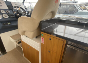 Marex 360 Cabriolet Cruiser, PLANE TO SEA 78