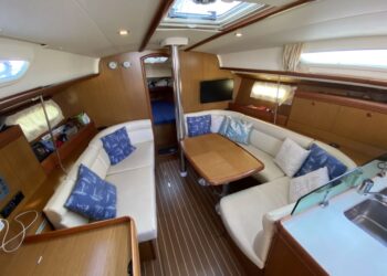 Jeanneau Sun Odyssey 39i, TRILOGY TOO 32