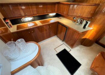 Sunseeker Camargue 44, BABE 31