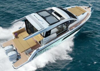 Sealine C335V 3