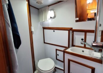 Aquastar Oceanranger 38, FURIE 38