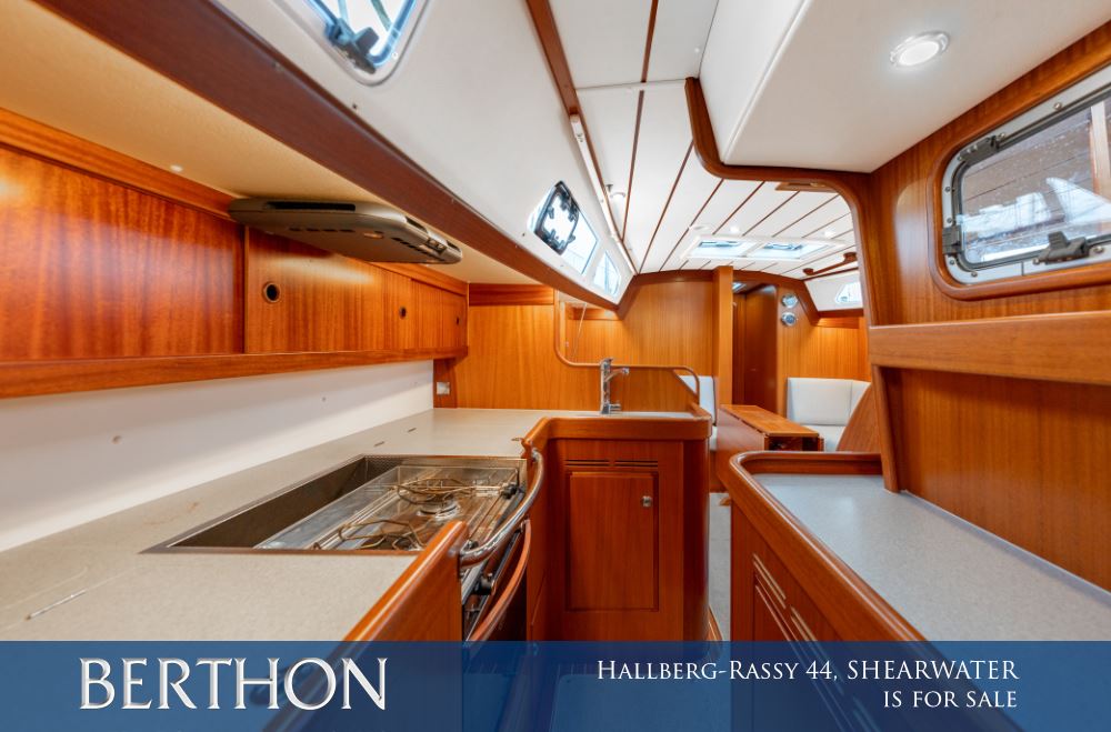 exceptional-hallberg-rassy-44-shearwater-is-for-sale-5