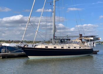 Island Packet 440, SERAPHINA OF CHICHESTER 9